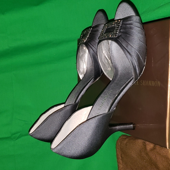 Michael Shannon Heels Size 9.5 Gray - Picture 5 of 7